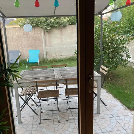 Hébergement de vacances Kerann 1mn De La Avec Jardin